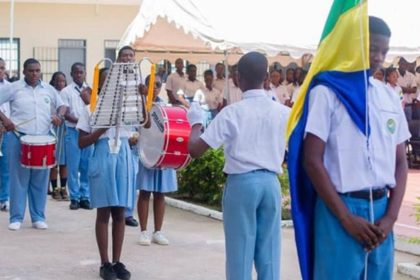 Des élèves du lycée de Mbele